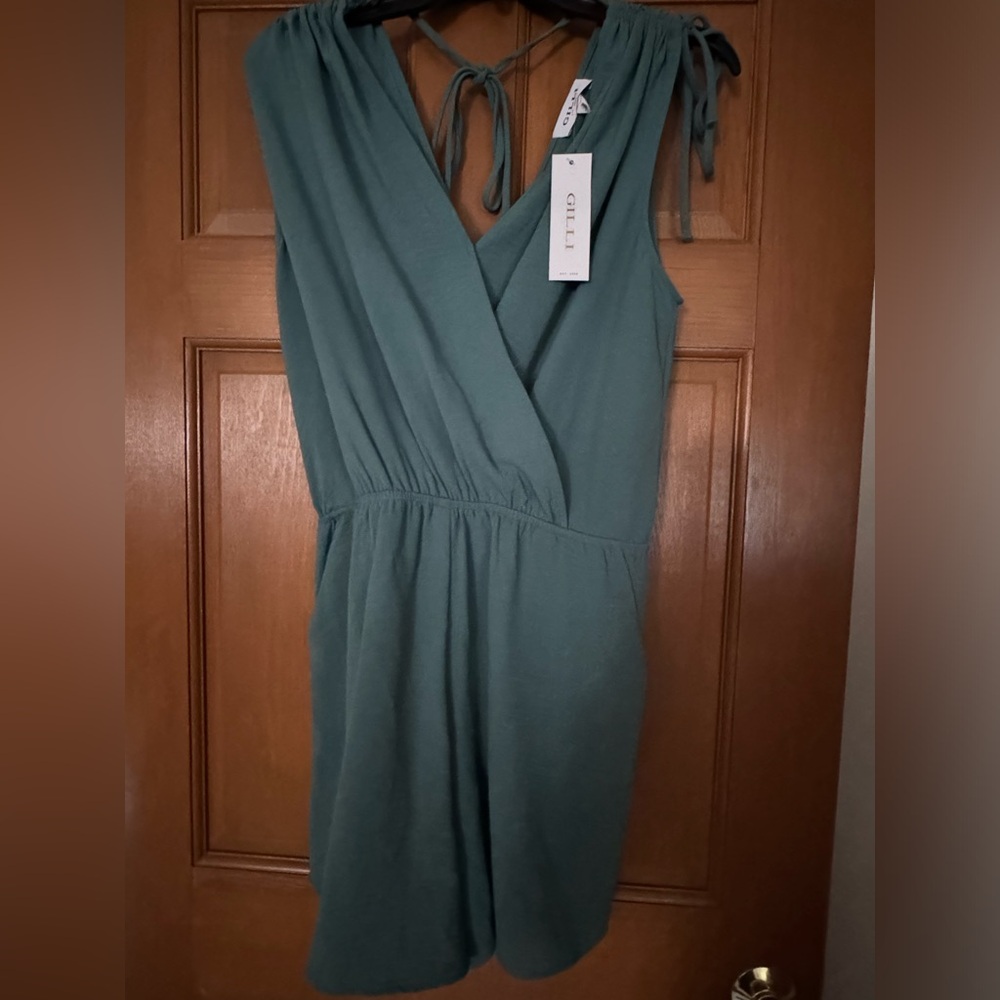 Jumpsuit, NWT , snaps in front for modesty